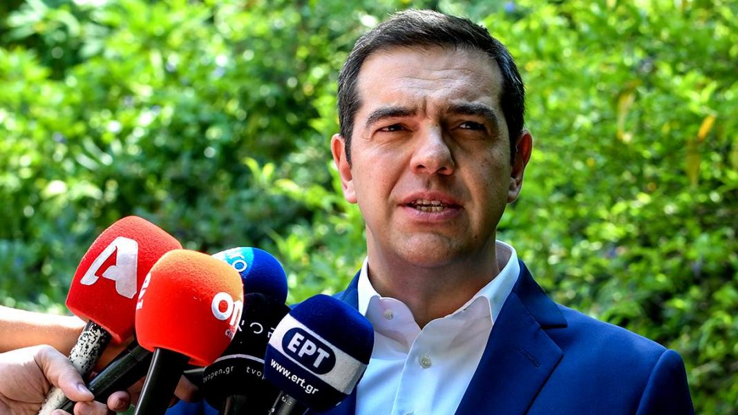 311136-tsipras_prostateuomenoi_martyres