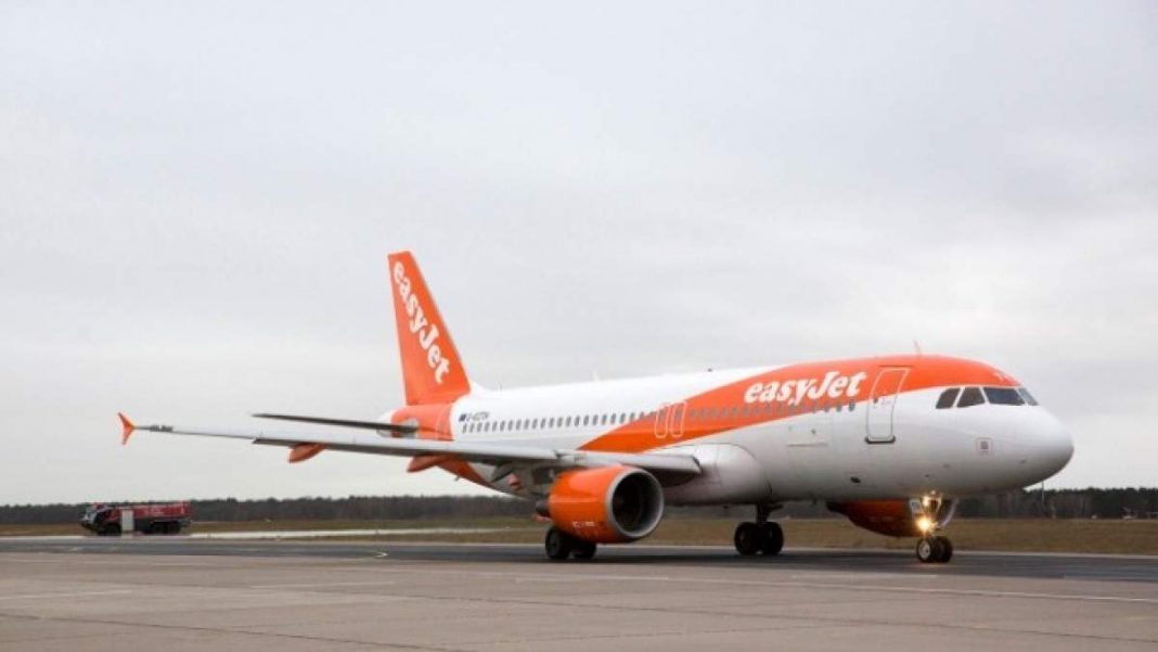 311824-w28-171115easyjet3 (1)