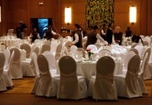 Το «ναυάγιο» του τουρισμού με θύματα τους εργαζόμενους