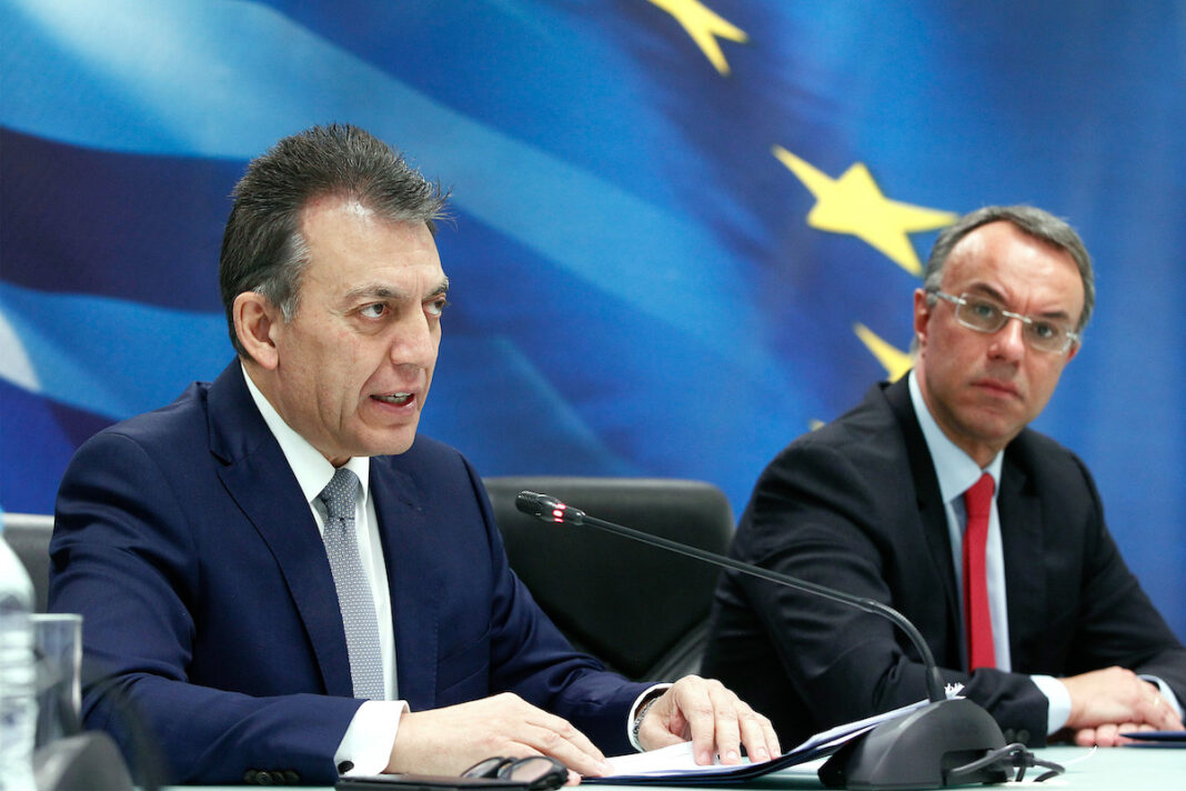 ston-aera-oi-syllogikes-symbaseis-den-ypografei-o-broytsis-kindynos-gia-toys-misthoys