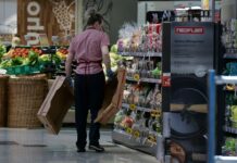 Όλα 50%: Έρχονται μειώσεις στους μισθούς