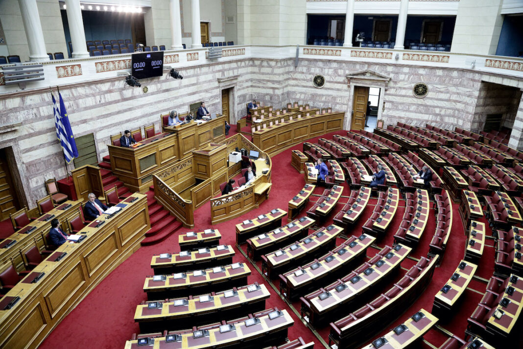 oi-politikoi-arxigoi-sti-boyli-gia-koronaio-kai-oikonomia-live