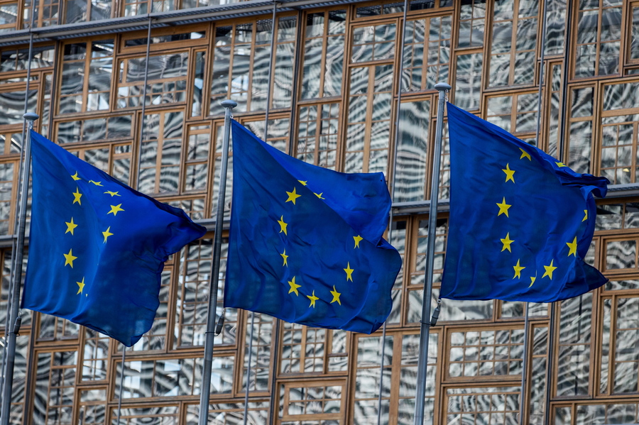 ptosi-38-toy-aep-tis-eyrozonis-proto-trimino