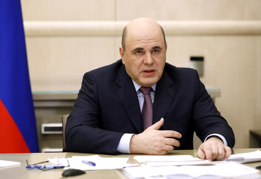 me-koronaio-o-rosos-prothypoyrgos