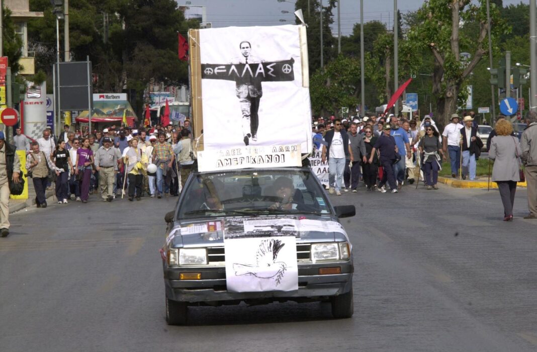 gyreye-tora-tinos-katsaplia-gios-na-einai-ki-aytos