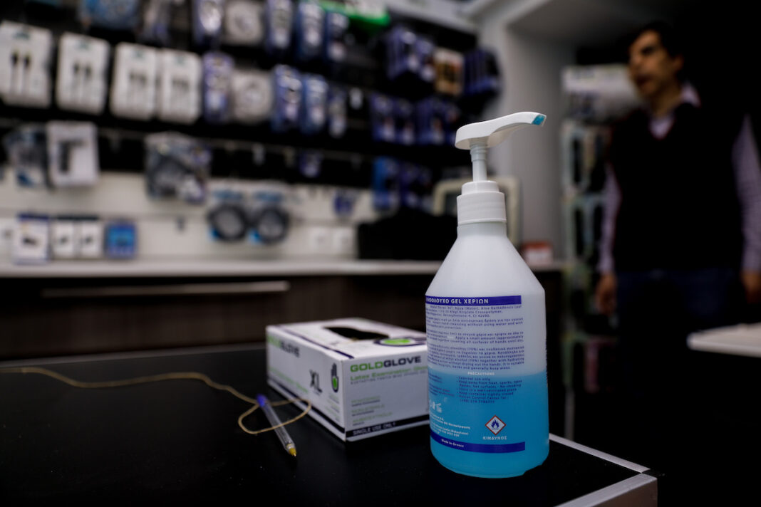 poia-katastimata-anoigoyn-apo-simera-kai-pos-tha-leitoyrgisoyn