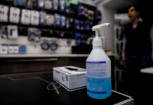 Ποια καταστήματα ανοίγουν από σήμερα και πως θα λειτουργήσουν