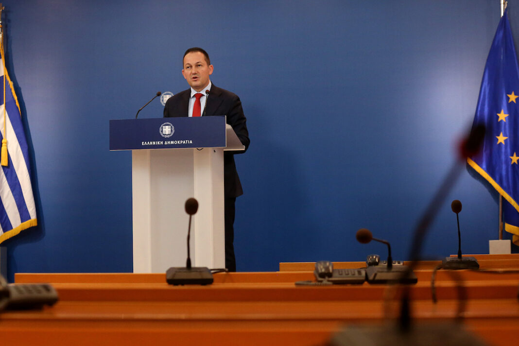 ti-eipe-o-petsas-gia-toys-kallitexnes