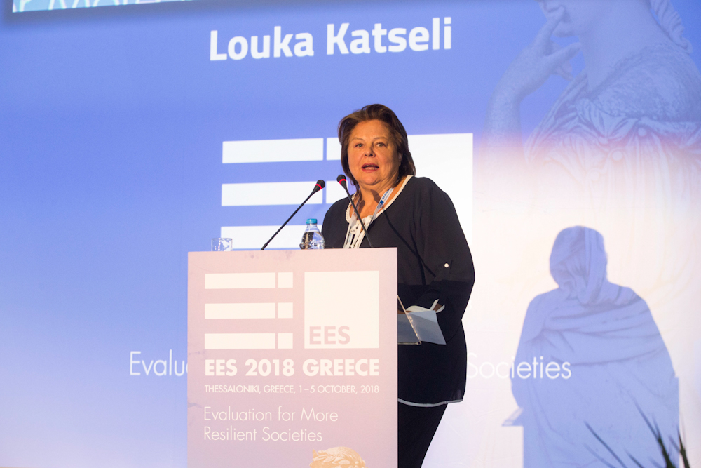 i-loyka-katseli-dieythyntria-stin-edem-ton-dimioyrgon