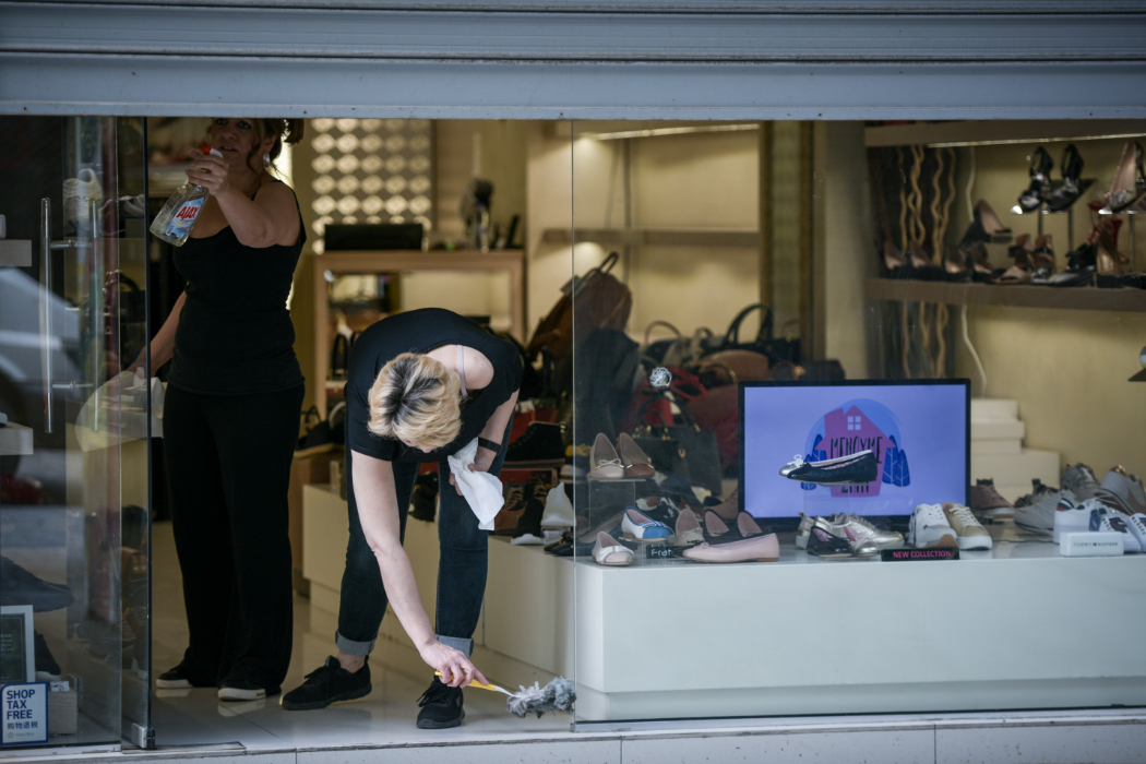 mpataxtsides-kai-zompi-kata-ton-yfypoyrgo-oikonomikon-i-mesaia-taksi