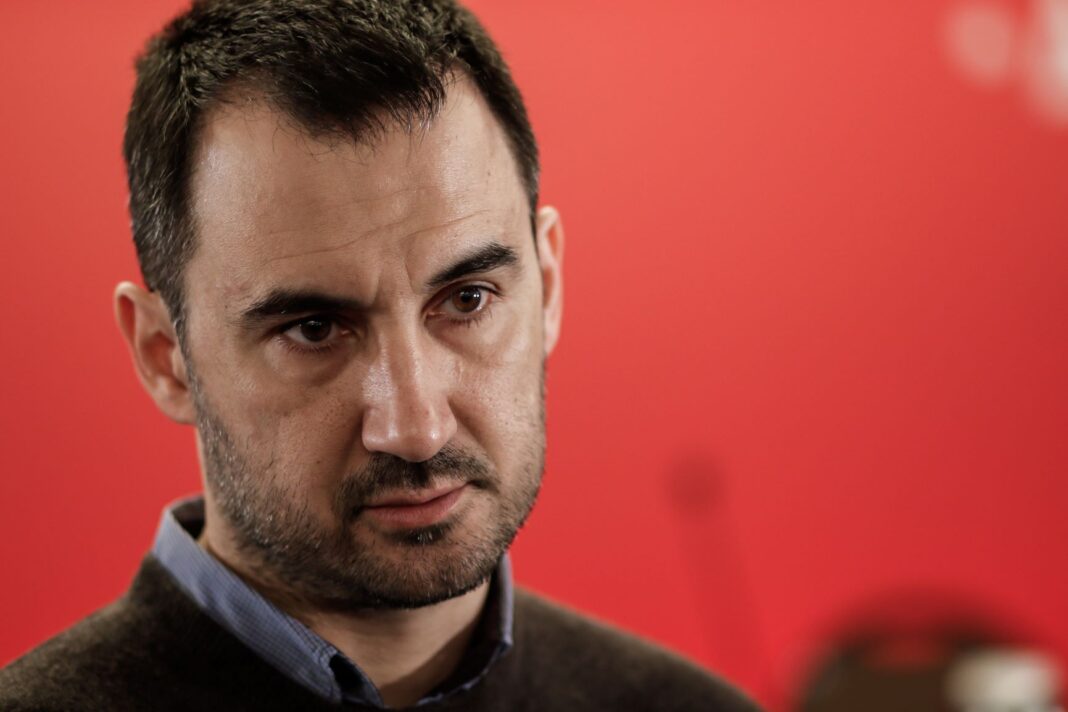 xaritsis-i-kybernisi-paizei-sta-zaria-tin-oikonomia