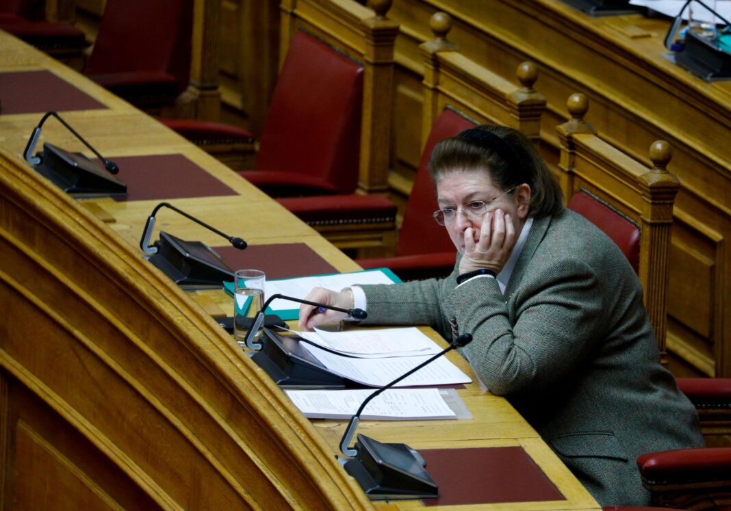 ergazomenoi-yppo-kata-mendoni-gia-xrimatodotiseis