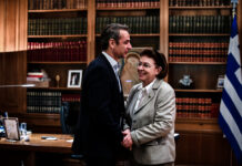 Θέμα Μενδώνη στην κυβέρνηση