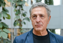 Κούλογλου: Στην ΝΔ βλέπουν τον ιό σαν υιό Θεού